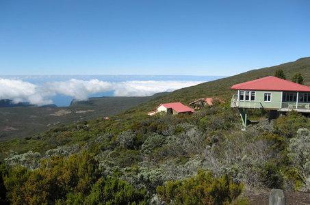 Voyage sur-mesure, Gite au pied de l'enclos du Volcan